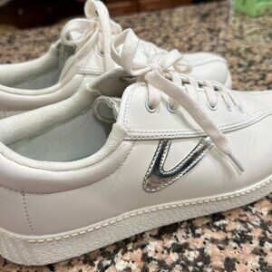 TRETORN Women's Nyliteplus Leather Lace-Up Sneakers White/Silver Size 9